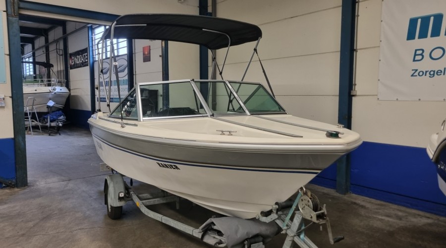 Beekman Coral 490 met Mercury 90pk FourStroke en trailer