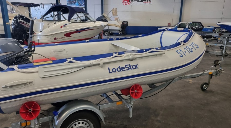 Lodestar 340NSA met Yamaha F20 en trailer