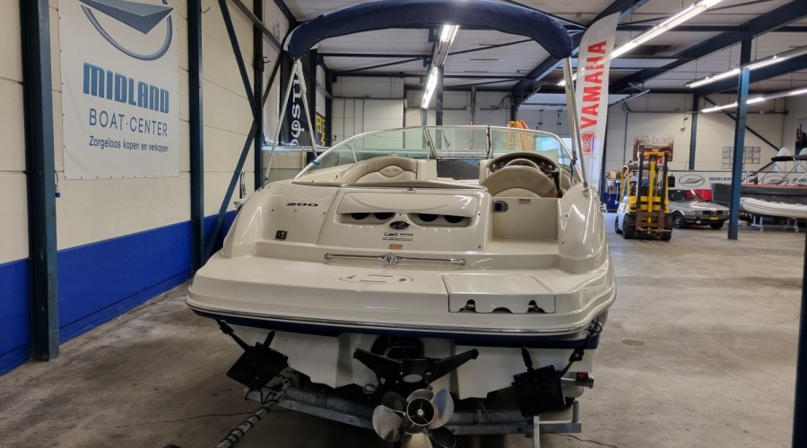 Prachtige Sea Ray 200 Sundeck op LPG en benzine