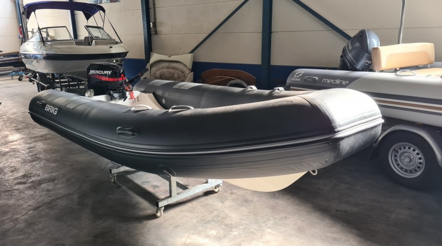 Nieuwe overjarige Brig Falcon 400 RIB